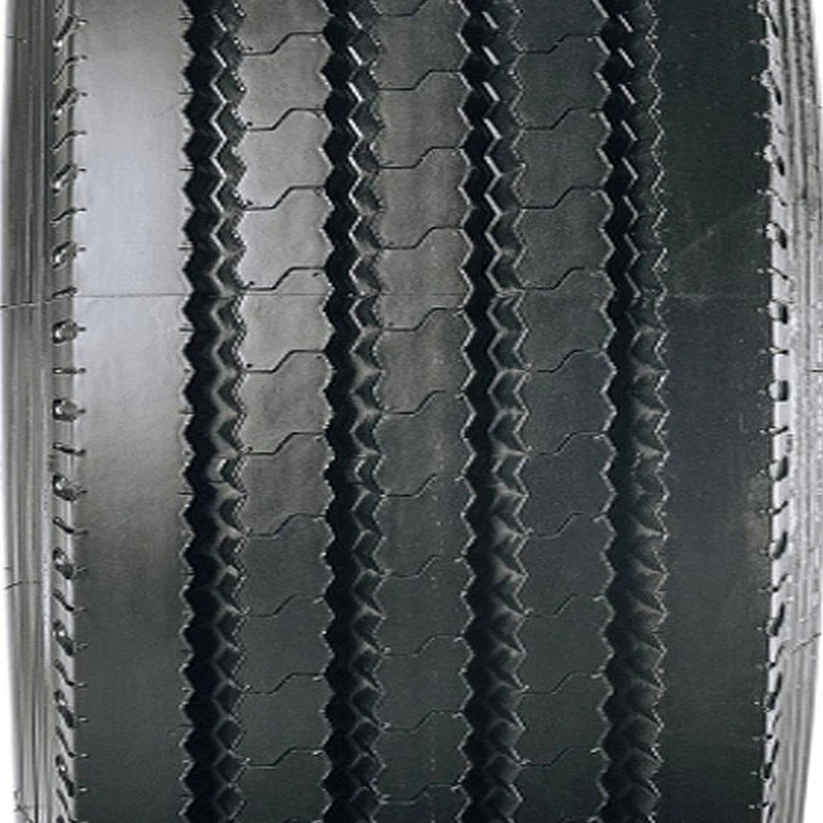 225/70R19.5 Commercial Tire A12795