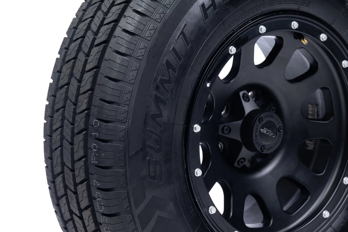 All Season 265/70R17 115T Light Truck Tire D304672