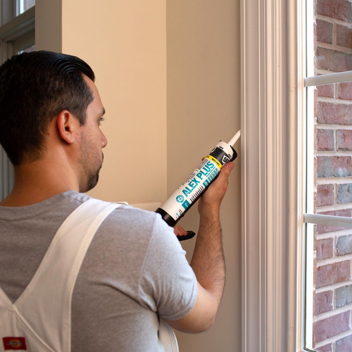 White Acrylic Latex Silicone Caulk T47708