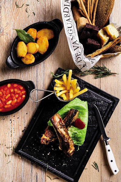Oval Baking Dish 20.5cm Black M40005