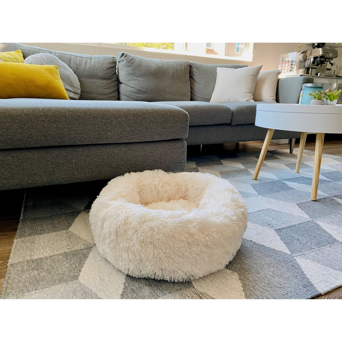 White Fauxfur Round Donut Pet Bed X159033