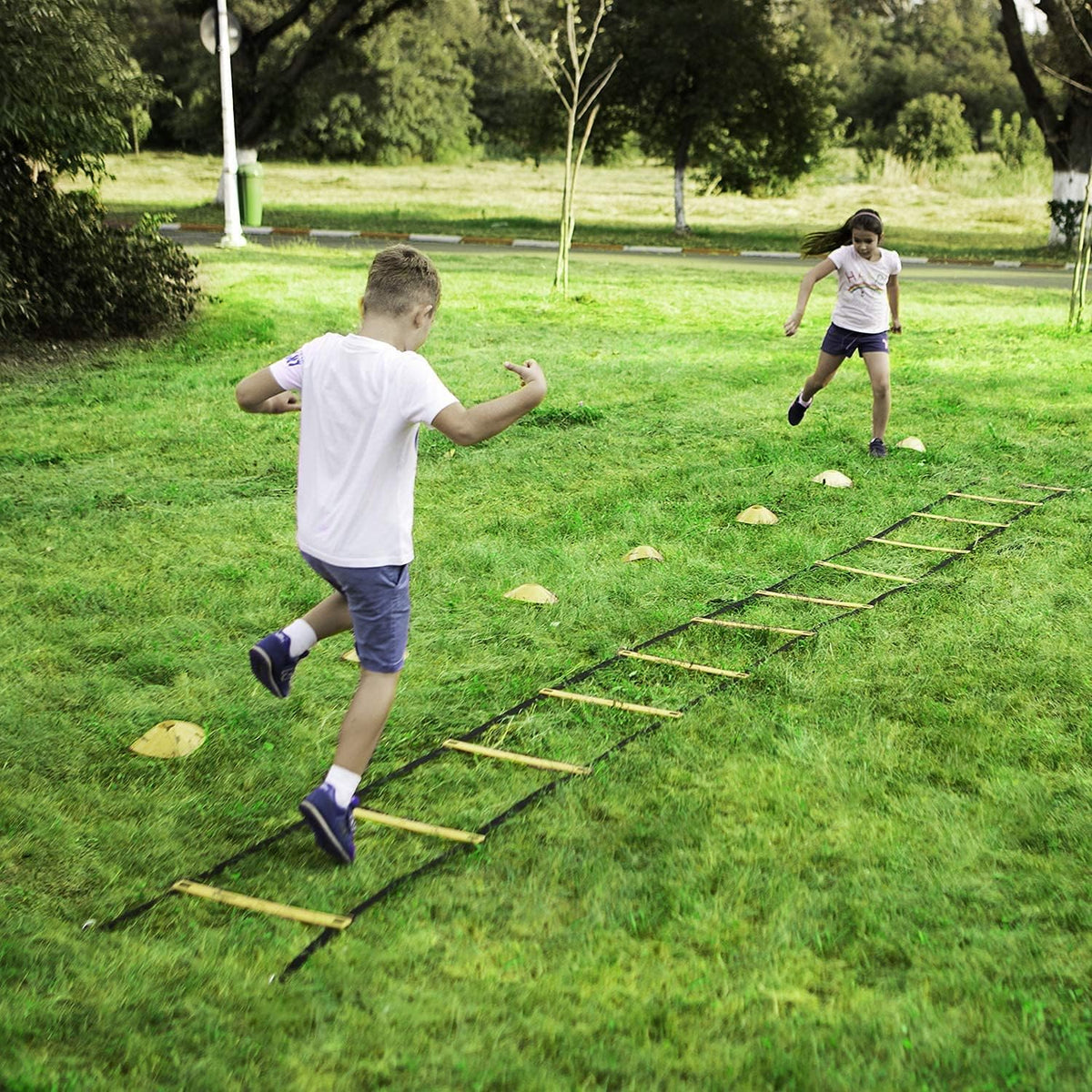 Agility Training Kit with Ladder, 5 Disc Cones, Resistance Parachute E8053