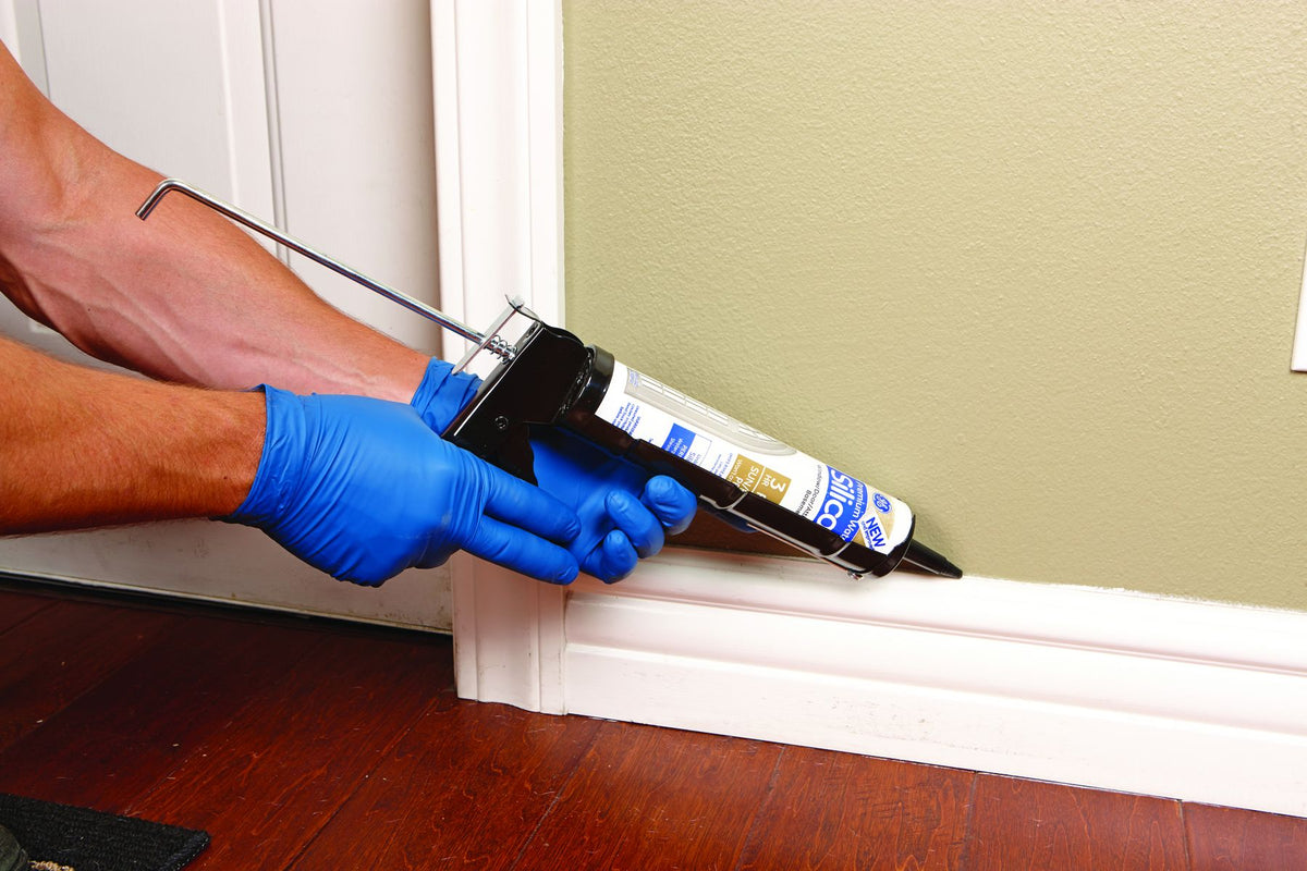 9 In. Caulking Gun W971998