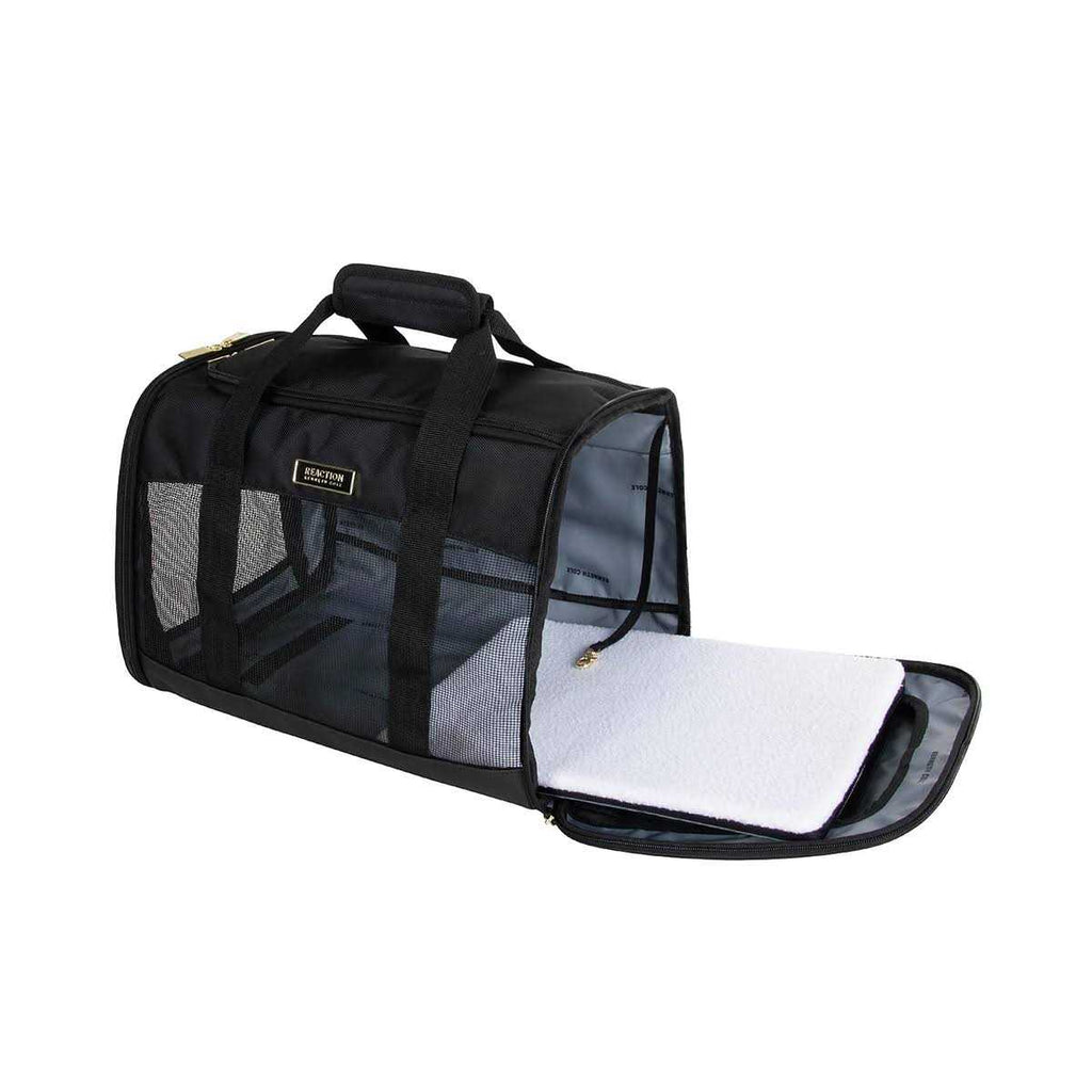 Pet Carrier Duffel Q115568
