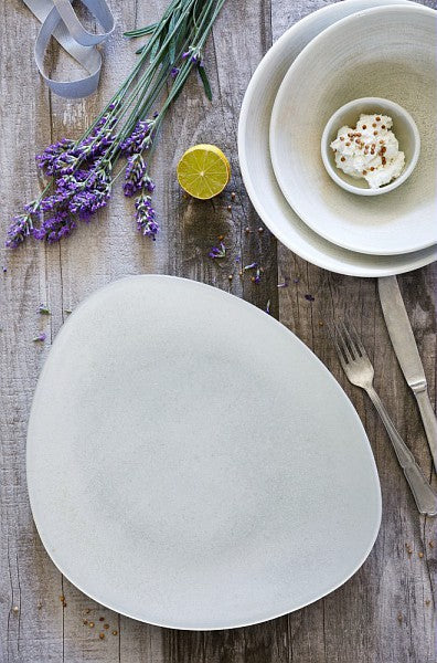 Dinner Plate 22cm Grey G6064