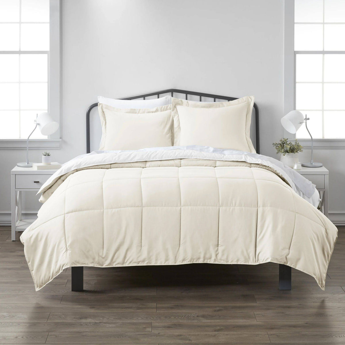 Reversible Down Alternative Comforter King Cal King I66753