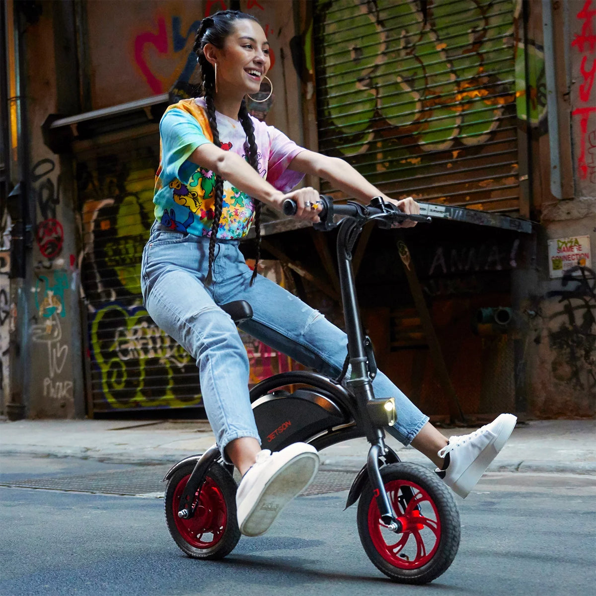 Folding Electric Ride-On with Twist Throttle, Black S32333