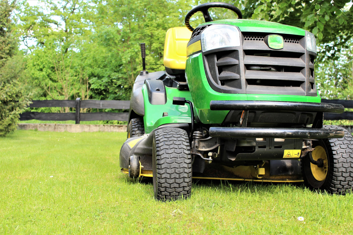 8 4 PR Turf Tread Tubeless Lawn and Garden Tire N212