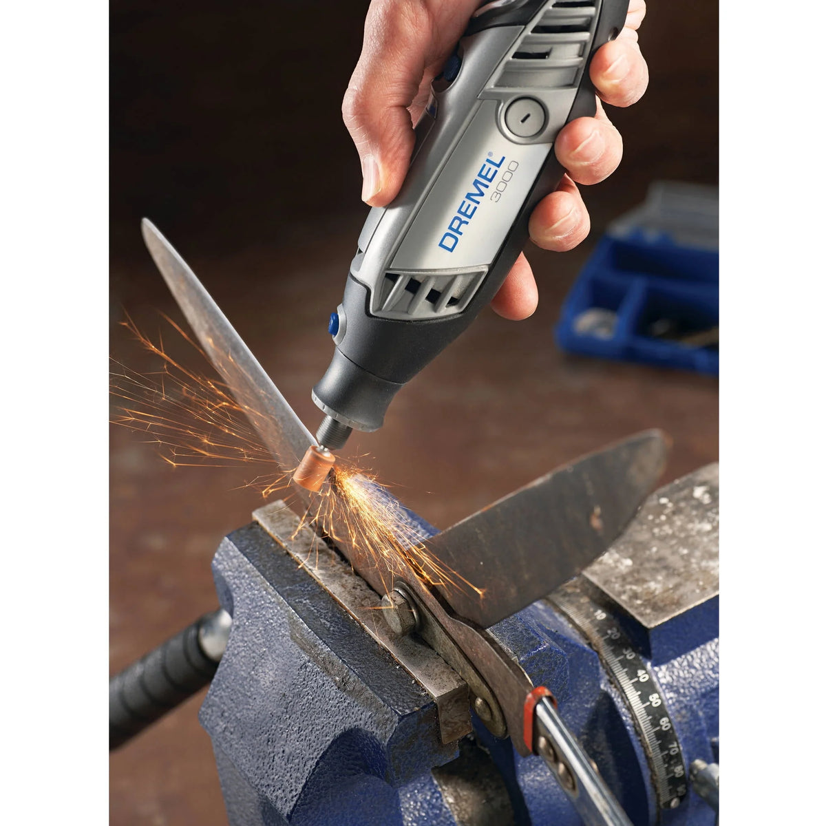 Variable Speed Rotary Tool with 18 Accessories P233