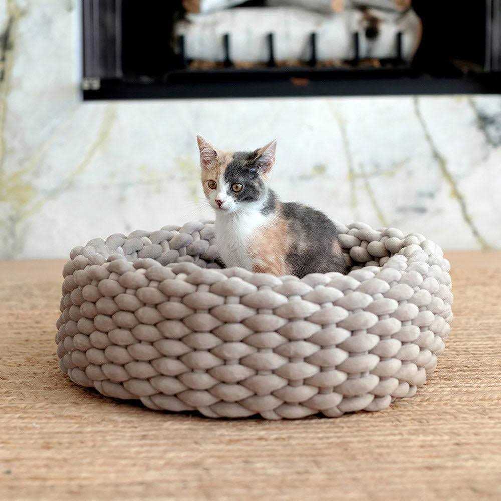 Single Cat Bed V5757